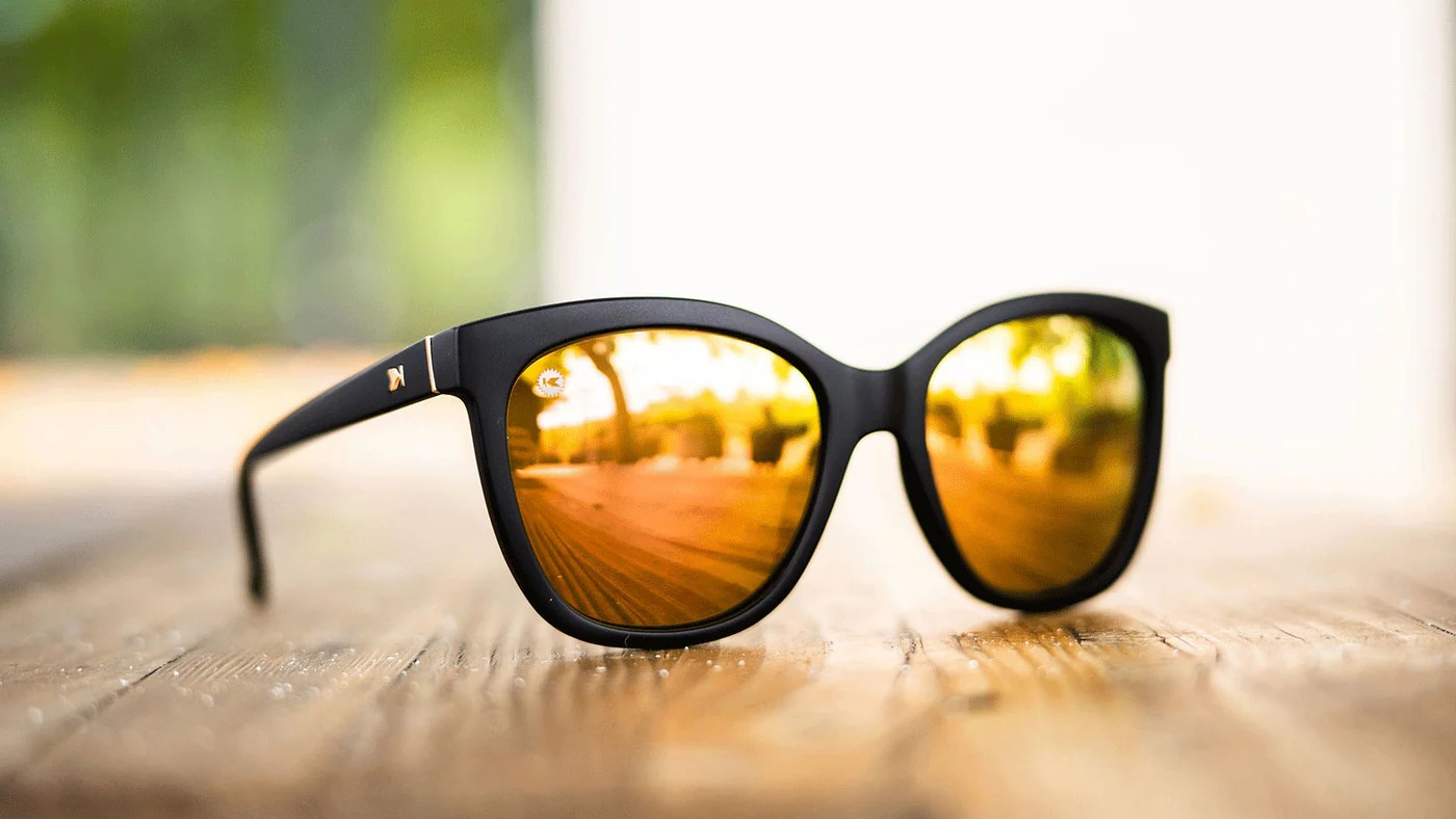 Deja Views - Matte Black / Rose Gold