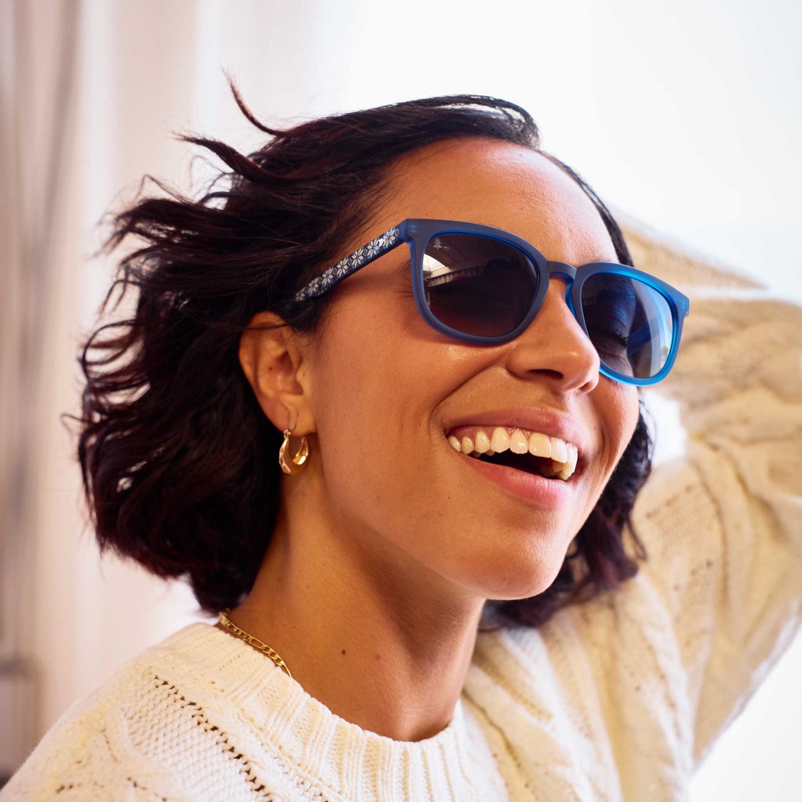 Women wearing Fair Isle Paso Robles Sunglasses